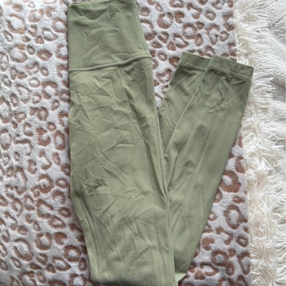 Lulu Lemon Aligns - Picture 2 of 3